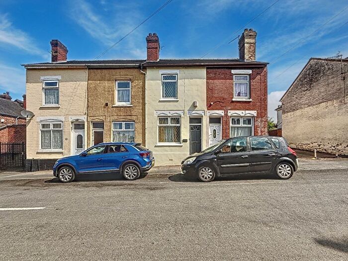 2 Bedroom Terraced House To Rent In Brocksford Street, Stoke-On-Trent, ST4