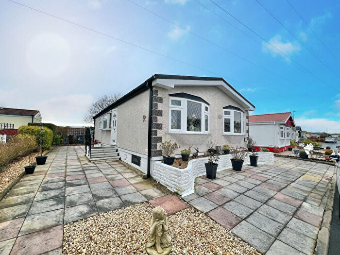 2 Bedroom Bungalow For Sale In Jensen Drive, Carr Bridge Residential Park, Westby With Plumpton, FY4