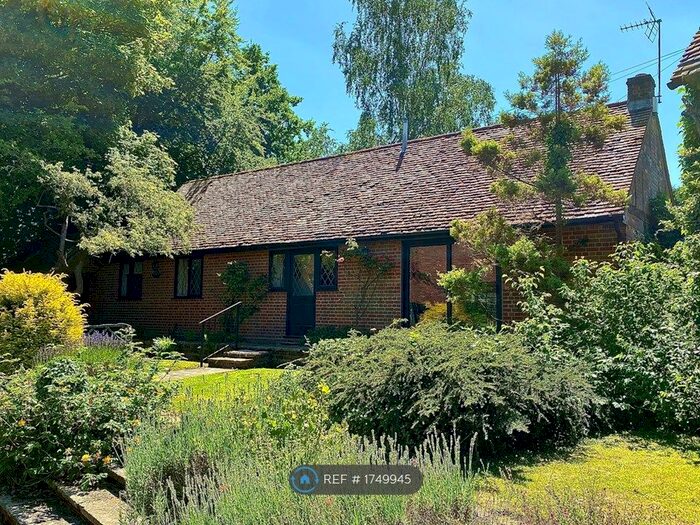 2 Bedroom Detached House To Rent In Cokes Farm Lane, Chalfont St. Giles, HP8