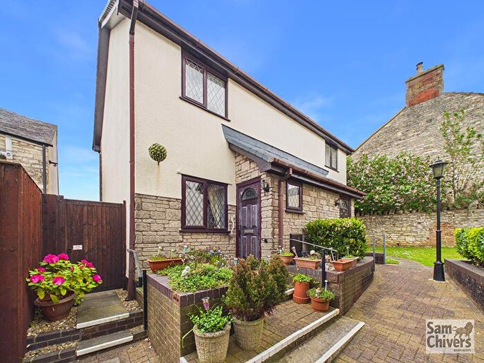 2 Bedroom Semi-Detached House For Sale In Stanley Court, Midsomer Norton, BA3