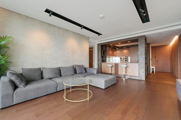 2 Bedroom Apartment To Rent In Park Drive, London, E14