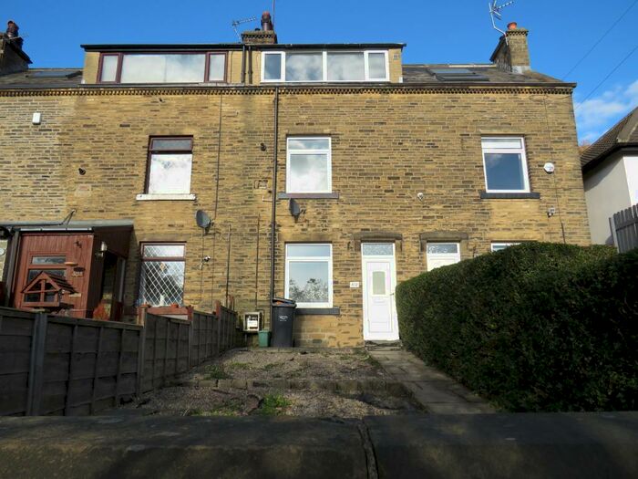 2 Bedroom House To Rent In Burnley Road, Halifax, HX2