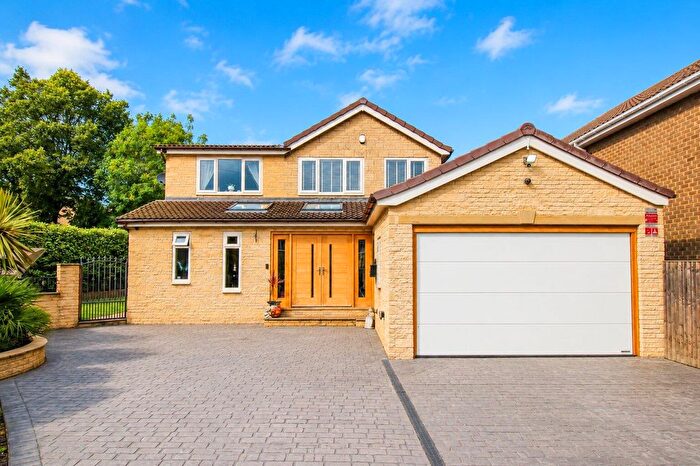 4 Bedroom Detached House For Sale In Heather View, Ossett, WF5