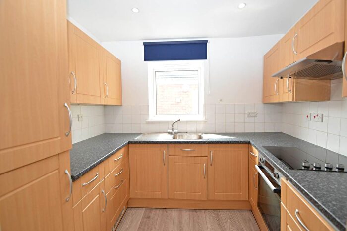 2 Bedroom Maisonette To Rent In Station Road, Addlestone, KT15