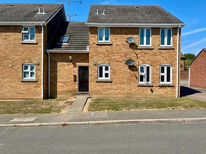 Studio To Rent In York Road, Billericay, CM12