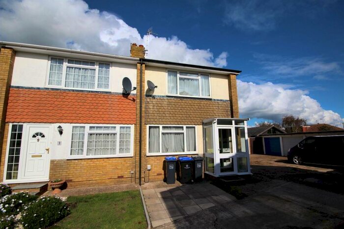 2 Bedroom End Of Terrace House To Rent In Elmstone Close, Lancing, West Sussex, BN15