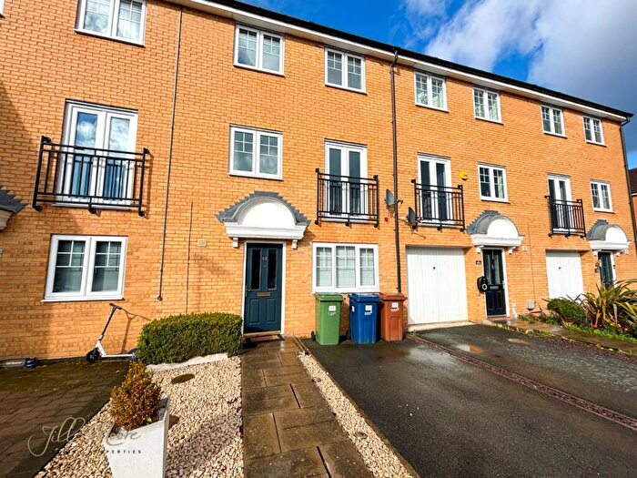 4 Bedroom Terraced House To Rent In Hill Rise, Washington Village, Washington, Tyne & Wear, NE38