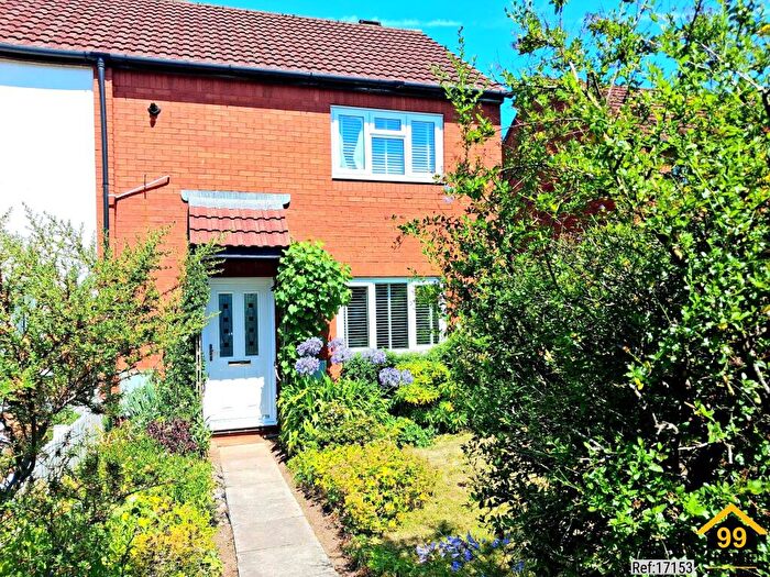 2 Bedroom End Of Terrace House For Sale In Edmond's Court, Daviot Street, Cardiff, CF24