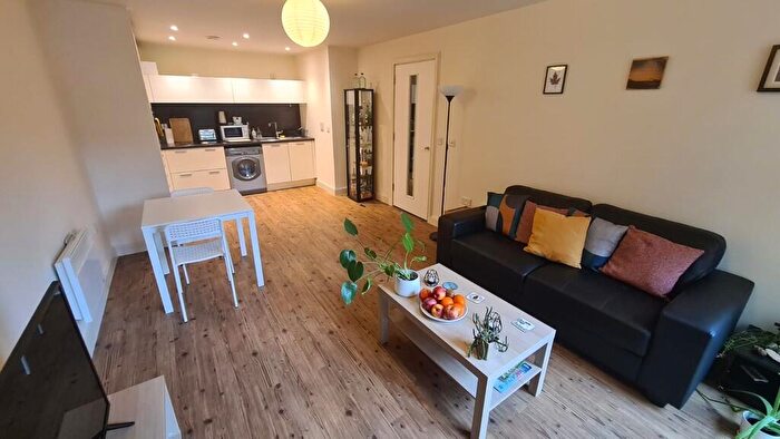 1 Bedroom Apartment To Rent In Southside, St John`s Walk, B5
