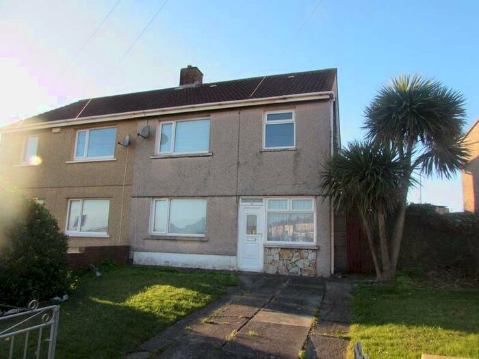 3 Bedroom Property To Rent In Golden Avenue, Sandfields, Port Talbot, SA12