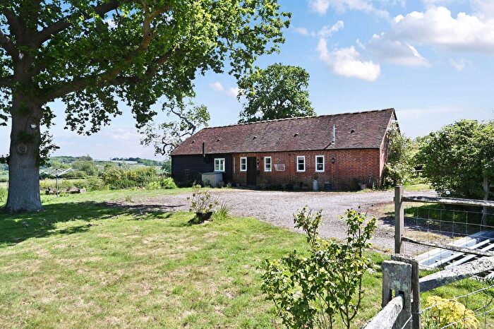 2 Bedroom Detached Bungalow To Rent In Udimore, Rye, TN31