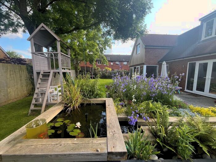 4 Bedroom Detached House For Sale In Mentmore Road, Cheddington, LU7