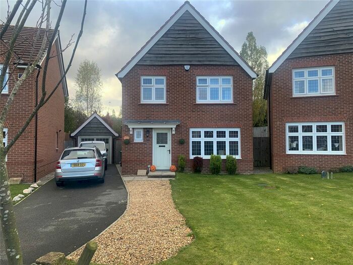 3 Bedroom Detached House To Rent In Westminster Gardens, Wakefield WF1