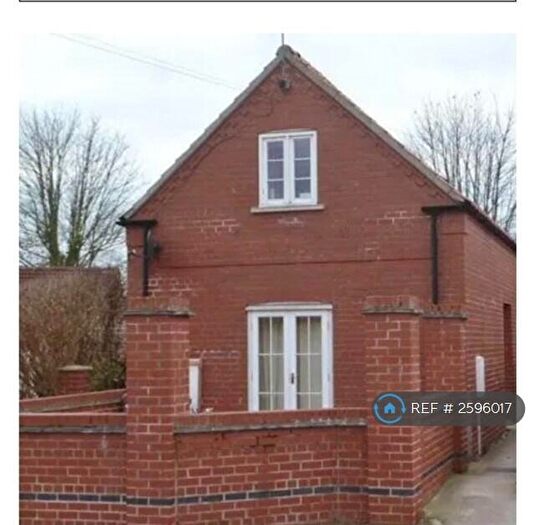 2 Bedroom Semi-Detached House To Rent In South Street, Alford, LN13