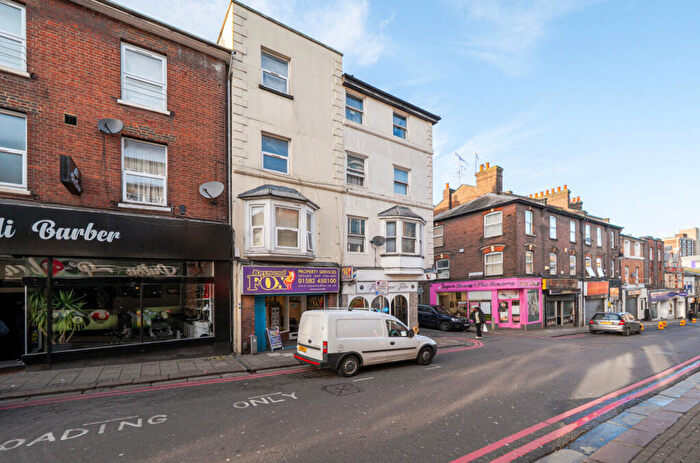 3 Bedroom Block Of Apartments For Sale In Wellington Street, Luton, LU1