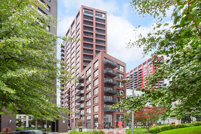 1 Bedroom Flat For Sale In Lyell Street, London, E14