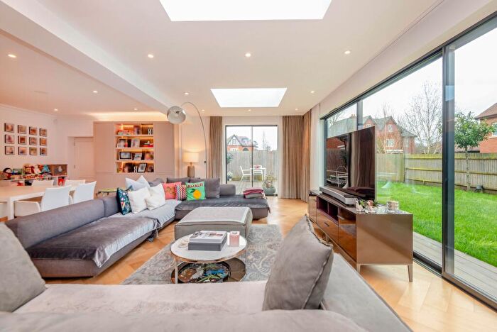 6 Bedroom Detached House For Sale In Taplow Riverside, Maidenhead, SL6