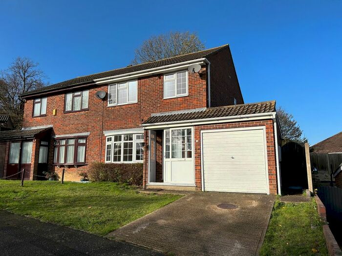 3 Bedroom Semi-Detached House To Rent In Ferne Way, Folkestone, CT20