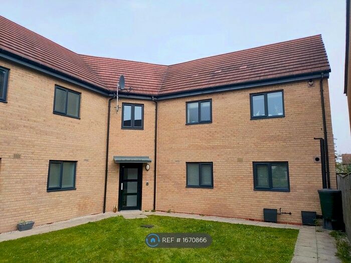 2 Bedroom Flat To Rent In Broomhouse Lane, Edlington, Doncaster, DN12