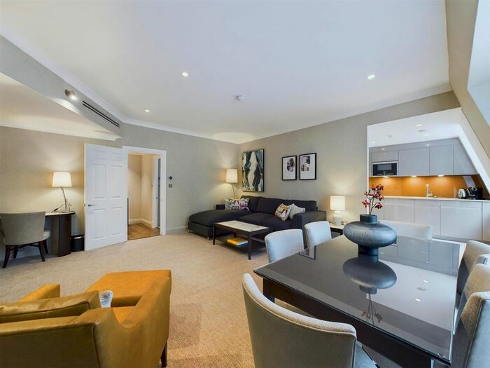 2 Bedroom Flat To Rent In Bow Lane, London, EC4M