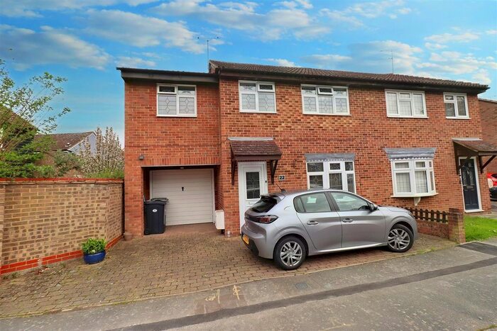 4 Bedroom Semi-Detached House To Rent In Gilpin Way, Great Notley, Braintree, CM77