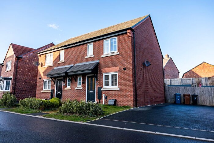 3 Bedroom Semi-Detached House To Rent In Redwing Close, Lichfield, WS13