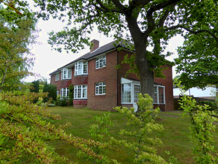 2 Bedroom Ground Flat To Rent In Hiltingbury Road, Chandlers Ford, SO53