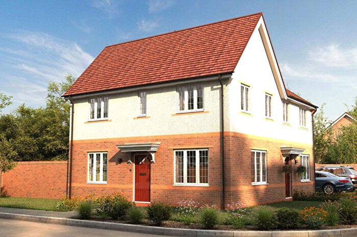 3 Bedroom Semi Detached House For Sale In Winchester Road, Beggarwood, Basingstoke, RG23