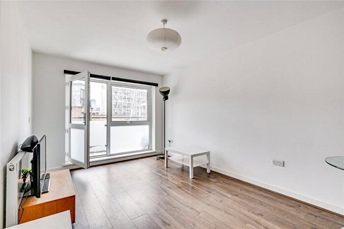1 Bedroom Flat To Rent In Highland Court, Cudworth Street, E1