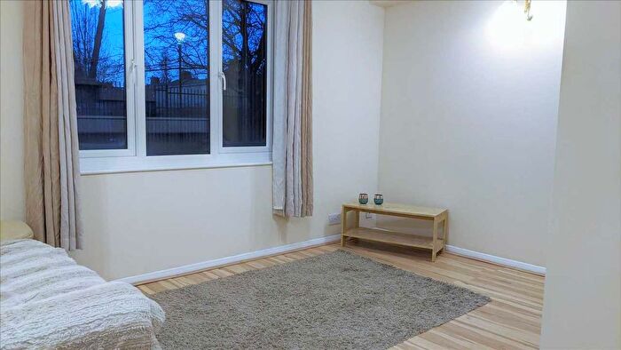 1 Bedroom Flat To Rent In Lister Court, Pasteur Close, Colindale, NW9