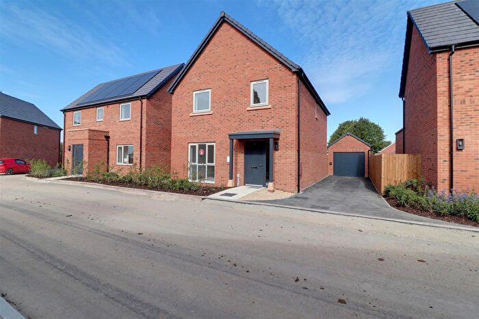 4 Bedroom Detached House For Sale In Upton's Garden, Whitminster, Gloucester, GL2