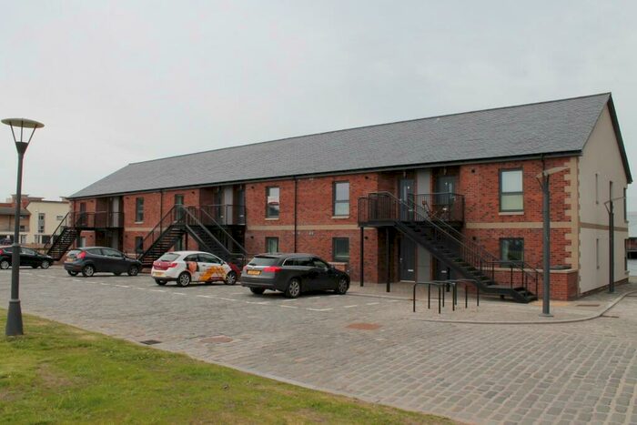 2 Bedroom Flat To Rent In Quayside Mews, Dundee, DD1