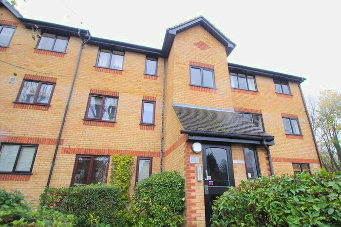 1 Bedroom Studio To Rent In Balmoral Road, Watford, WD24
