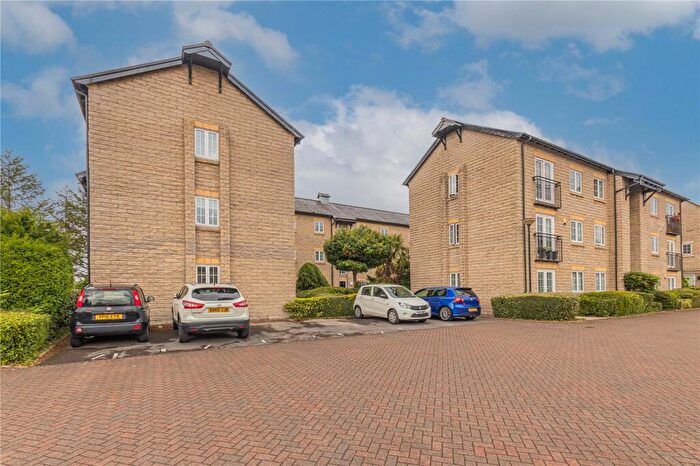 2 Bedroom Apartment For Sale In Mill Fold Gardens, Littleborough, Greater Manchester, OL15