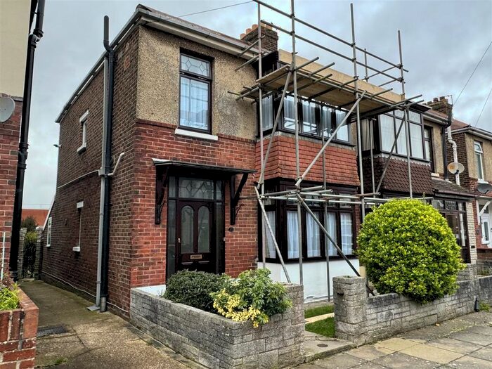3 Bedroom Property To Rent In Salcombe Avenue, Portsmouth, PO3