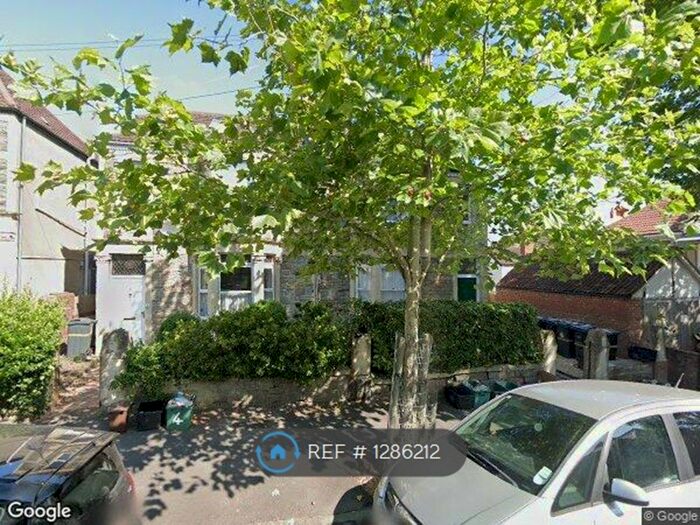 Studio To Rent In Lilymead Avenue, Bristol BS4