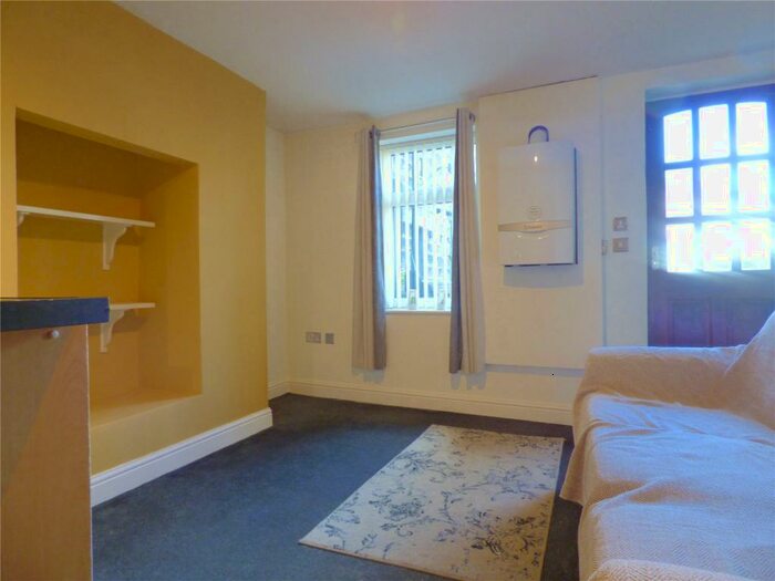 3 Bedroom Terraced House To Rent In Lee Street, Uppermill, Oldham, OL3