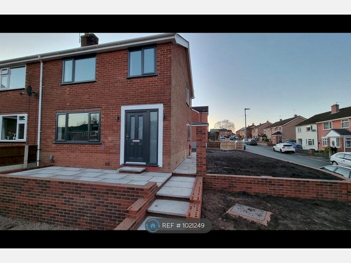 3 Bedroom Semi-Detached House To Rent In Brook Drive, Great Sankey, Warrington, WA5