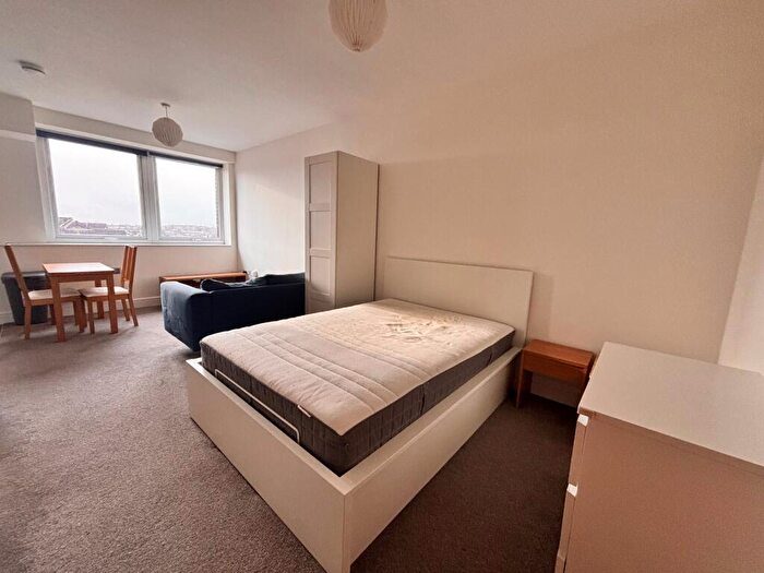 Apartment To Rent In Electra House, SN1