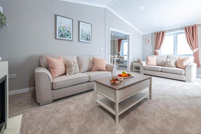 2 Bedroom Park Home For Sale In Two Bed Omar Image (), Lakeside Residential Park, Cliff Lane, Grantham, Lincolnshire, NG32