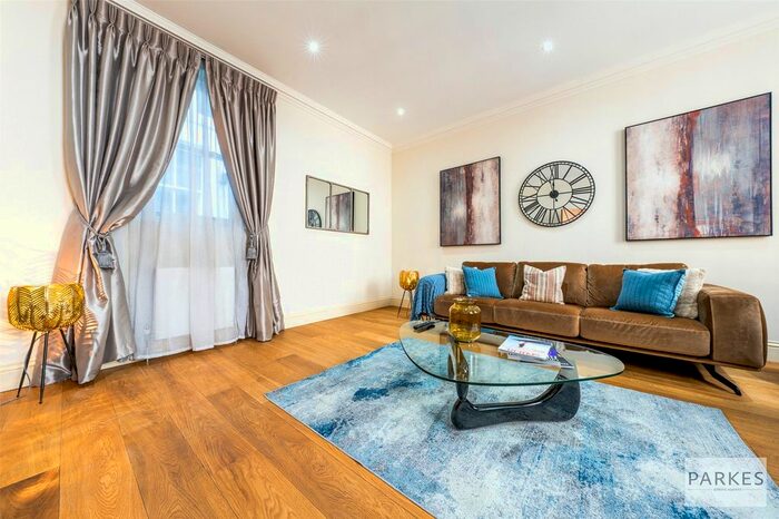 4 Bedroom Detached House To Rent In Shepherd Street, Mayfair, London, W1J