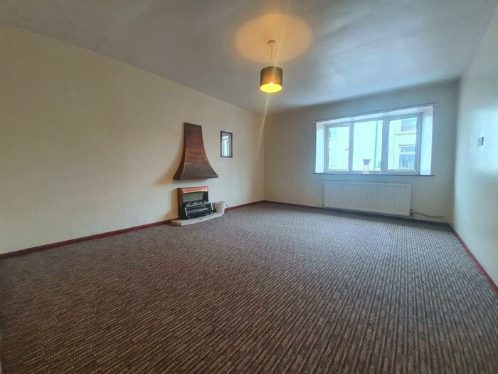 2 Bedroom Flat To Rent In Queen Street, Dalton-In-Furness, LA15