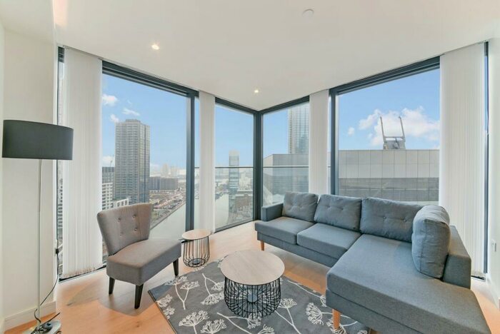 2 Bedroom Apartment To Rent In Hampton Tower, South Quay Plaza, Canary Wharf, E14