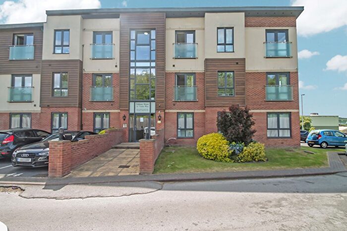 2 Bedroom Flat To Rent In Tudor Way, Beeston, Leeds, LS11