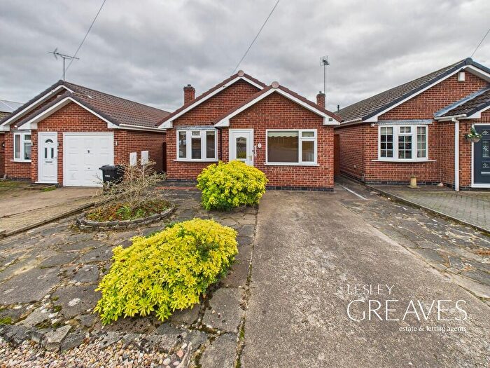 2 Bedroom Detached Bungalow For Sale In Jumelles Drive, Calverton, Nottingham, NG14