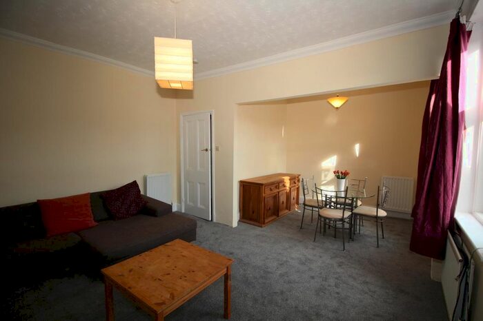 2 Bedroom Flat To Rent In Beaumont Terrace, South Gosforth, Newcastle-Upon-Tyne, NE3