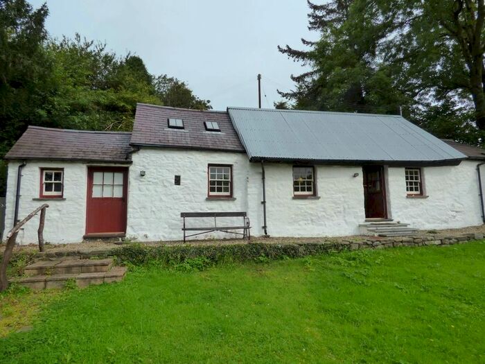 2 Bedroom Cottage To Rent In Llanarth, SA47
