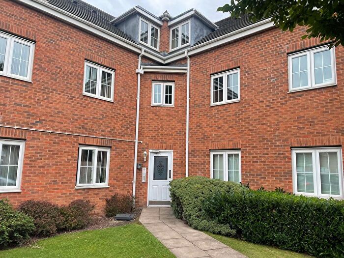 2 Bedroom Flat To Rent In Gabriel Court, Leeds, West Yorkshire, LS10
