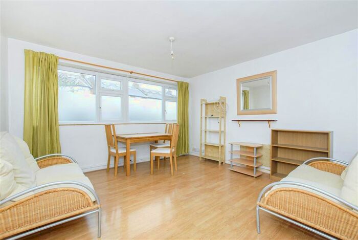 1 Bedroom Flat To Rent In Alden Court, Stanley Road, London, SW19