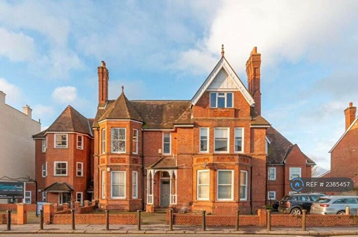 1 Bedroom Flat To Rent In Beulah Hill, London, SE19